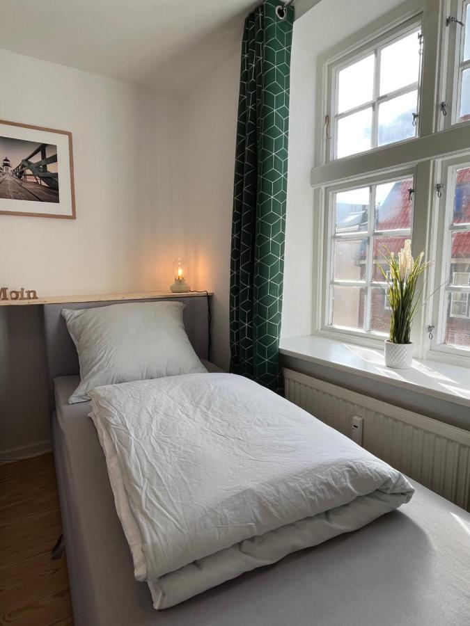 Lykkefund - Ferienwohnungen In Hafennaehe Glueckstadt Exterior foto